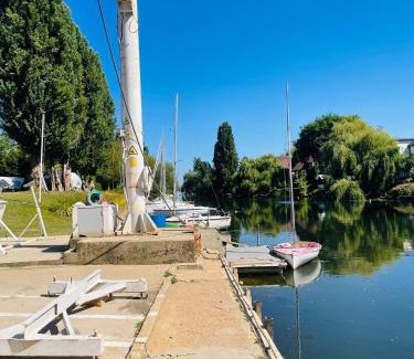 Vaux-sur-Seine Apartment | Magnifique Appartement rénové en juin 2025