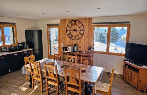 Chapelle-des-Bois Ski Chalet | Magnifique chalet avec terrasse, jardin et sauna extérieur