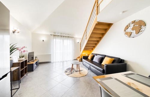 Tremblay-en-France Apartment | Magnifique Duplex - CDG