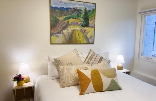 Lawton Park House | Magnolia Garden Cottage