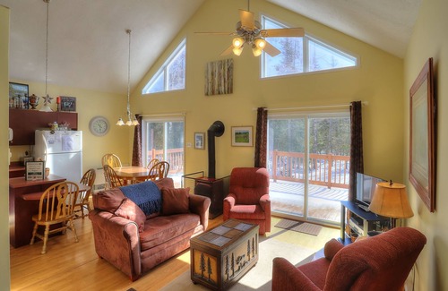 Oquossoc House | Mahara 1 - Nice home with Rangeley Lake access in the summer
