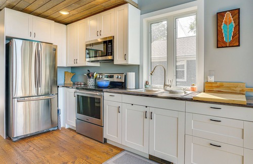 Maiden Rock Cottage | Maiden Rock Cottage w/Fire Pit & Lake Pepin Views