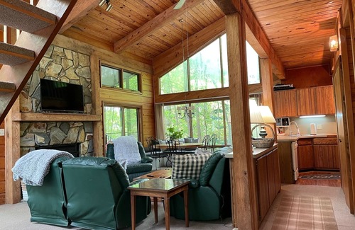 Macon House | Main Lake, Flat Yard, Hanging Bed, Dock, Kayak, Firepit, Screened Porch