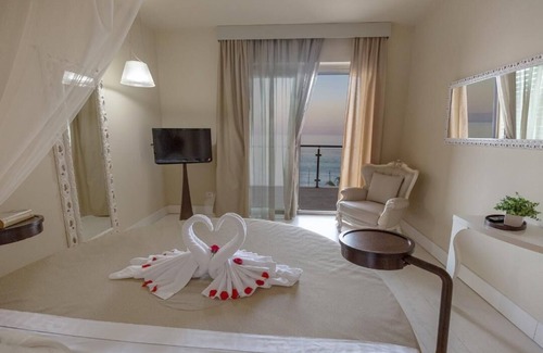 Roccalumera Hotel | Main Palace Hotel