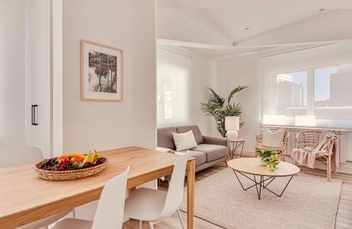 La Coruna Apartment | Main Street Deluxe