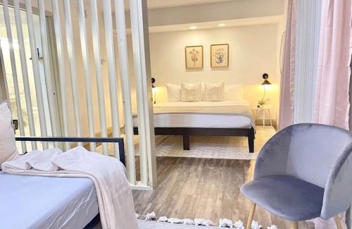 Braeswood Place Apartment | Main Suiteking Bedselfcheckin1stfloornrg