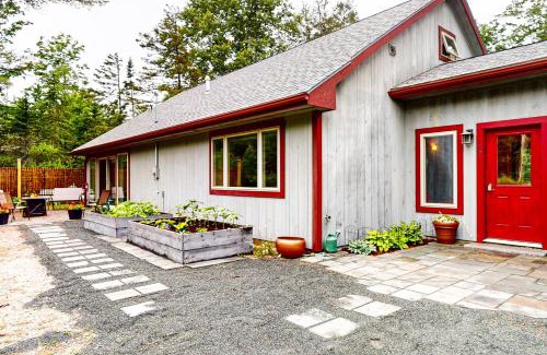 Ellsworth House | Maine's Nature Getaway