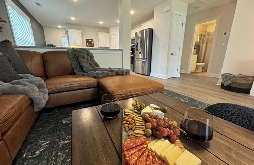 Kannapolis House | Maine State Of Mind ~ Comfy Retreat ~ 0.5 to Ktown