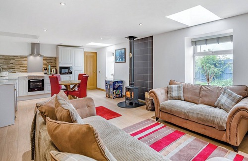 Portsoy Cottage | Mains Of Durn Cottage,