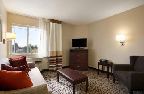 Blue Ash Hotel | MainStay Suites Cincinnati Blue Ash