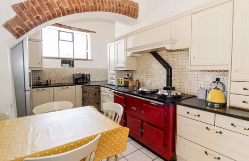 Putley Cottage | MAINSTONE HOUSE, pet friendly, luxury holiday cottage in Ledbury