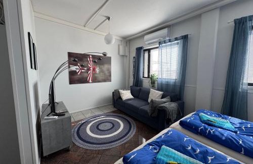 Vierema Apartment | Maisa's studio huoneisto Huoltotie