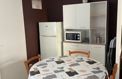 Valras-Plage Condo | Maison à 50 Mètres de la Plage Avec Wifi Pour 4/6 Personnes