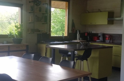 Chazey-Bons Villa | Maison à la Campagne Spacieuse Avec Piscine