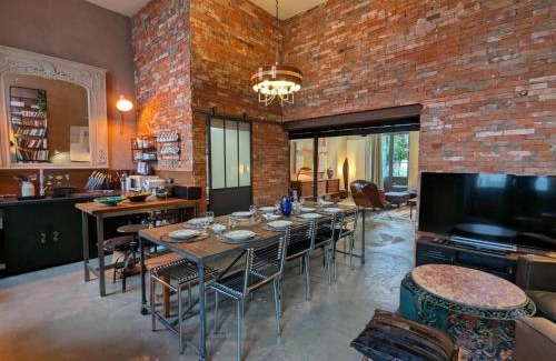 Angouleme House | Maison 10 pers. - Cour privative, Cinéma, Garage, Angoulême - FR-1-653-252