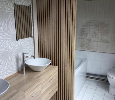 Chereng Apartment | Maison 1er étage chéreng 6kms stade Pierre Mauroy 4 personnes