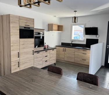 Sainte-Gemmes-sur-Loire House | Maison 4 chambres près d Angers et à 500 m de la Loire