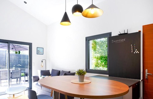 Ascain House | Maison Aranea