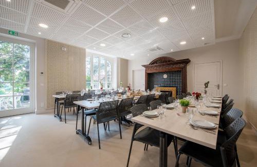 Carmaux House | -Maison Calmels-PMR-7 Chambres et 7 SDB - proche Albi
