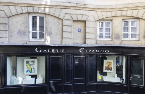 Saint-Germain-des-Pres House | Maison Cardinal Furstemberg - Top of the range services - Saint Germain des Près