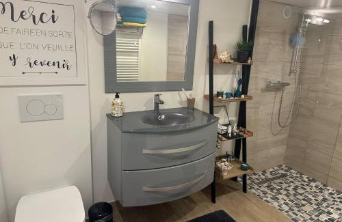 Chennevieres-sur-Marne Apartment | Maison Changrila