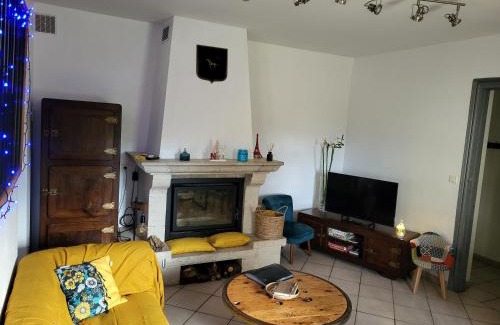 Lafox House | Maison chaleureuse avec exterieur près de la ville
