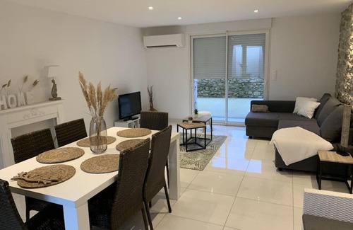 Carbes Apartment | Maison chaleureuse dans village calme