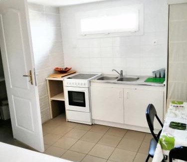 Tredaniel House | Maison charmante à Trédaniel avec jardin et terrasse