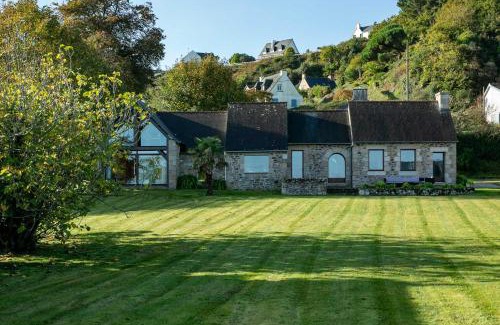Ploubazlanec House | Maison Chevoir pieds dans l'eau