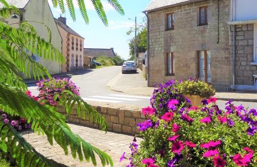 Saint-Caradec-Tregomel House | Maison cosy séjour découverte mer et campagne