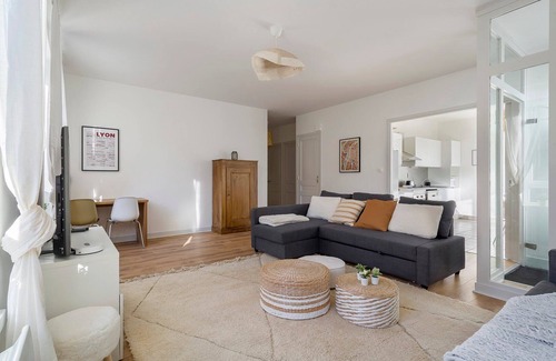 Sainte-Foy-les-Lyon Villa | Maison Cosy 10 min Presque 'île Lyon