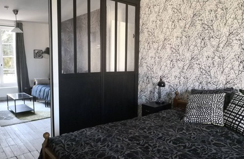 St Georges la Pouge Bed & Breakfast | Maison Courbarien
