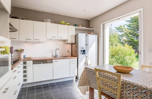 Carnac House | Maison Courlis by Interhome