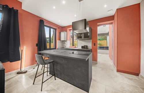 Pont-a-Mousson House | Maison d'architecte avec Jacuzzi, Quartier Prémontrés