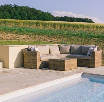 Saint-Romain-le-Preux Bed & Breakfast | Maison d'hôtes le Prieuré du Preux