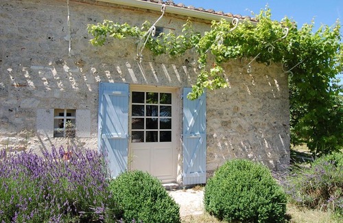 Touffailles House | Maison d'hôte Lapiade