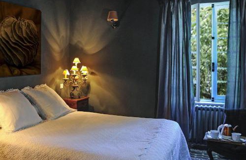 Severac-d'Aveyron Bed & Breakfast | Maison d'Hôtes La Singulière