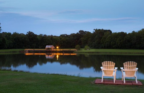 Rayne Bed & Breakfast | Maison D'Memoire Bed & Breakfast Cottages