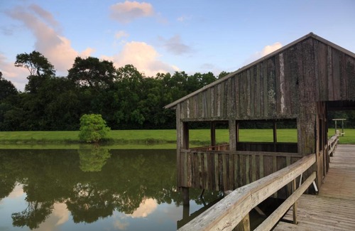 Rayne Bed & Breakfast | Maison D'Memoire Bed & Breakfast Cottages