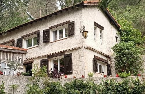 Tourrette-Levens House | Maison dans l'arrière pays niçois entre mer et montagne