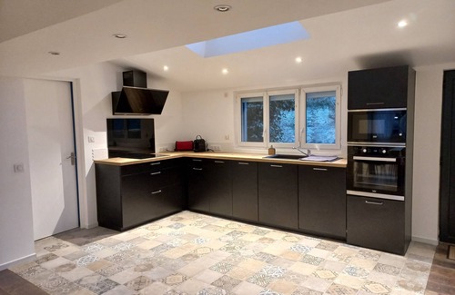 Saint-Lambert-du-Lattay House | Maison de Bourg Tout Confort