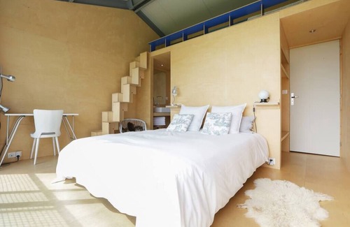 Grosbreuil House | Maison de Campagne Avec Piscine Intérieure