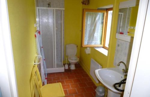 Montoldre House | Maison de campagne confortable avec jardin, barbecue et cheminées - proche de Vichy et activités karting - FR-1-489-170