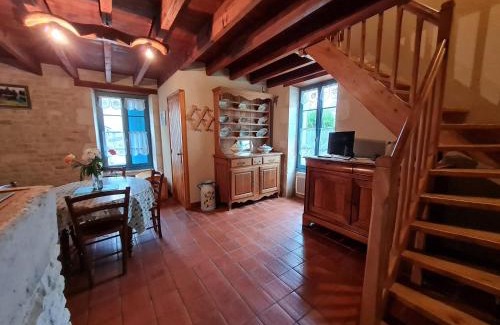 Benet House | Maison de caractère avec jardin, barque et VTT dans le Marais Poitevin - FR-1-426-139