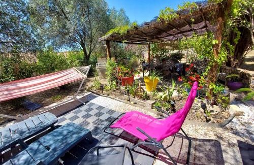 Autignac House | Maison de charme à Autignac avec vue sur jardin et montagne