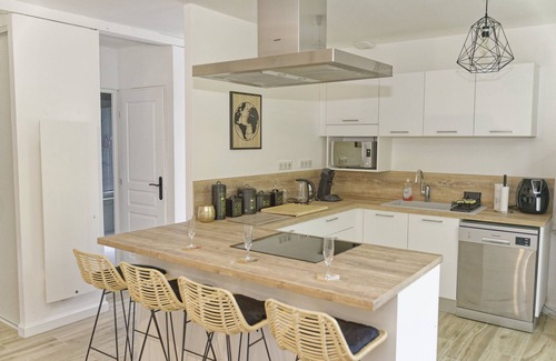 Sud Loire House | Maison de Charme Avec Jardin, Spacieuse et Confortable