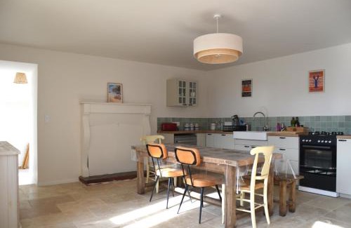 Plevenon House | Maison de charme, jardin, 5km plage, côte d'Emeraude