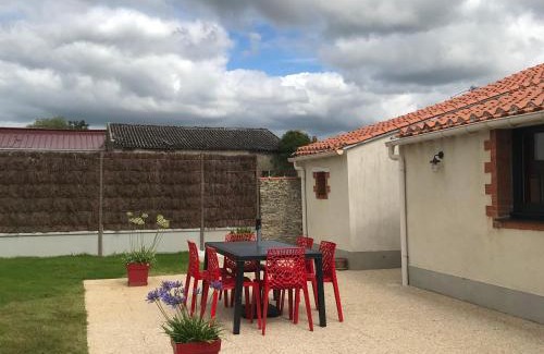 La Garnache House | Maison de charme rénovée avec piscine, spa et proximité des plages vendéennes - FR-1-426-464