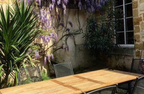 Castillon-la-Bataille House | Maison de Maître Elegia