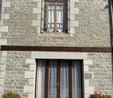 Notre-Dame-du-Touchet House | Maison de Rêve